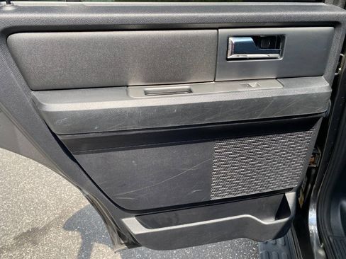 Used 2017 Ford Expedition XL w/ Equipment Group 101A AWD/4WD image 22