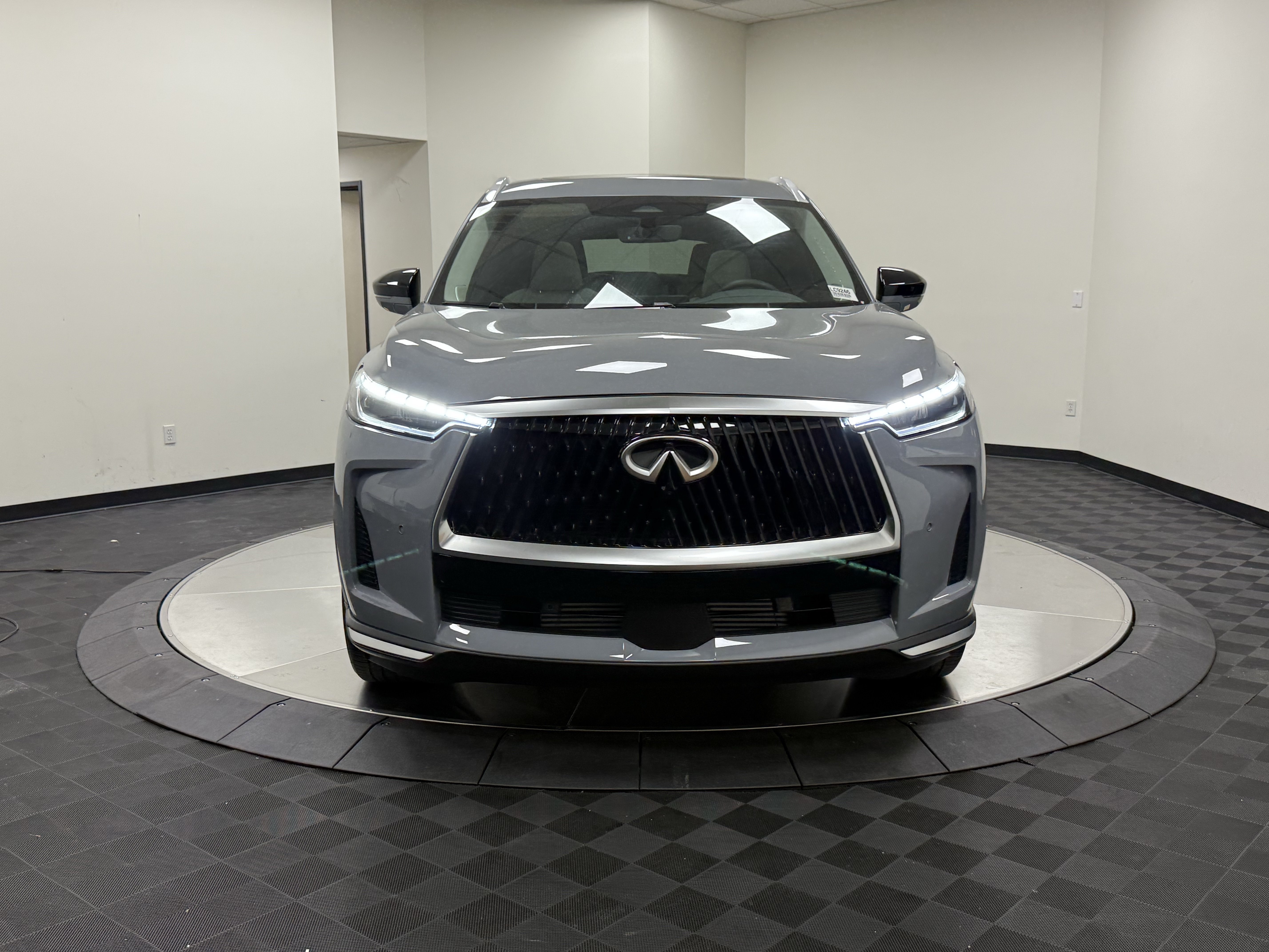 Certified 2027 INFINITI QX60 Luxe w/ Cargo Package FWD image 2