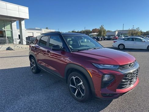 Used 2023 Chevrolet TrailBlazer RS w/ Convenience Package image 4