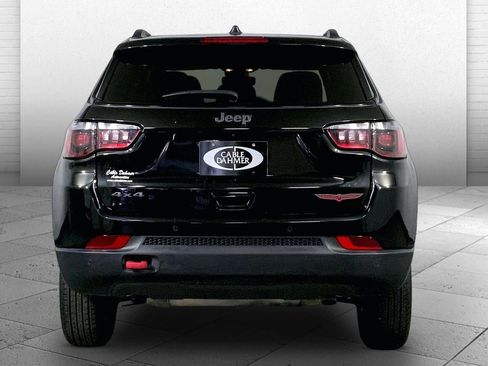 Used 2024 Jeep Compass Trailhawk image 3