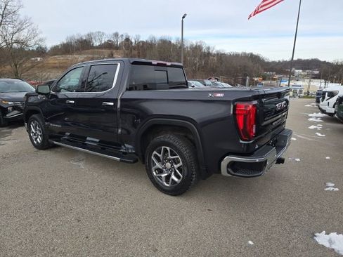 Used 2022 GMC Sierra 1500 SLT w/ SLT Premium Plus Package image 3