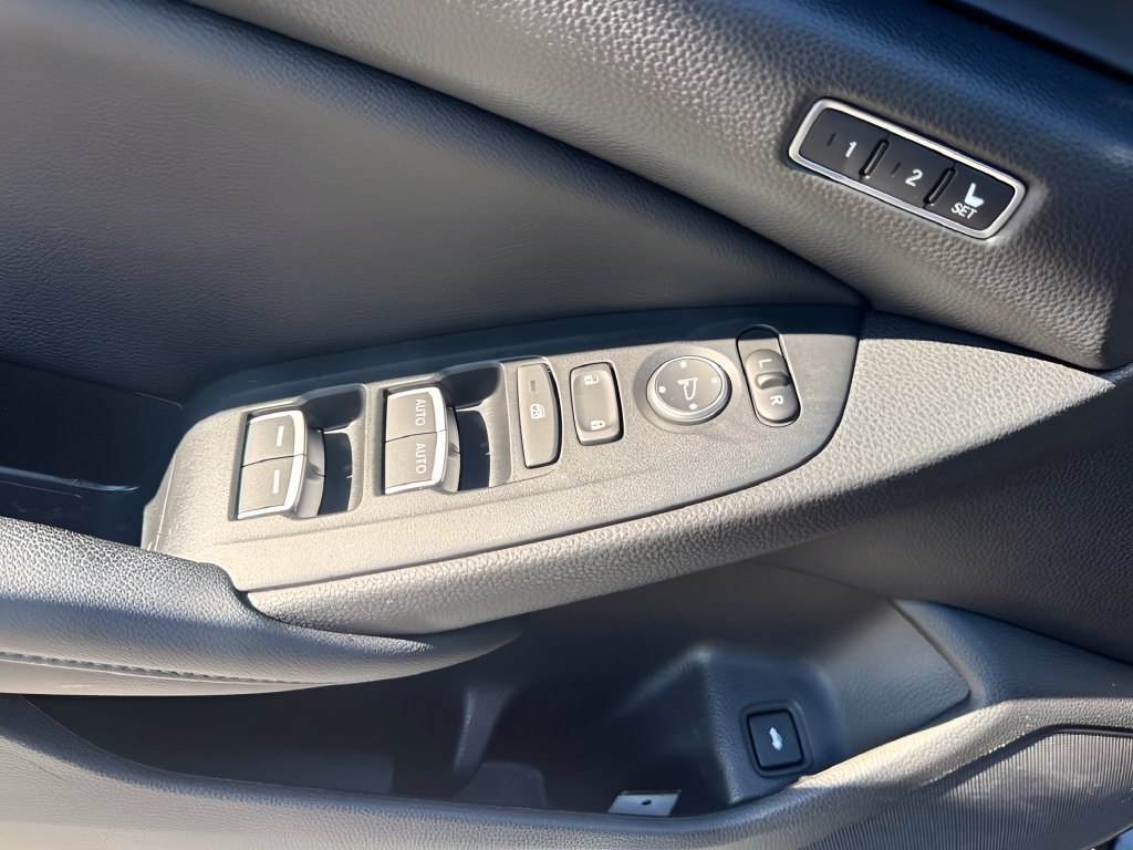 Used 2018 Honda Accord EX-L image 27