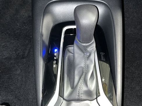 Used 2024 Toyota Corolla LE image 15