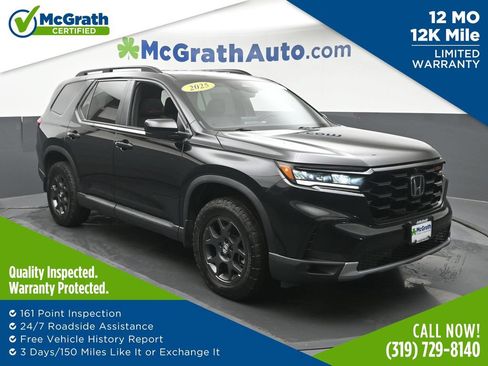 Used 2025 Honda Pilot TrailSport image 1