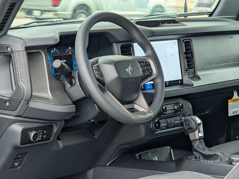 New 2025 Ford Bronco 2-Door image 10