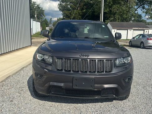 Used 2015 Jeep Grand Cherokee Altitude AWD/4WD image 11