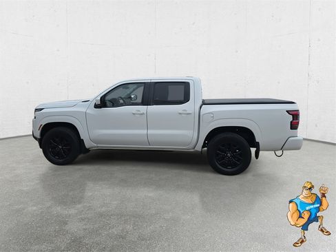 Used 2022 Nissan Frontier SV image 8