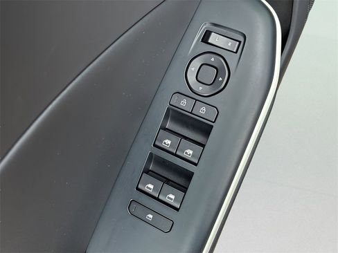 New 2025 Kia K4 GT-Line image 12