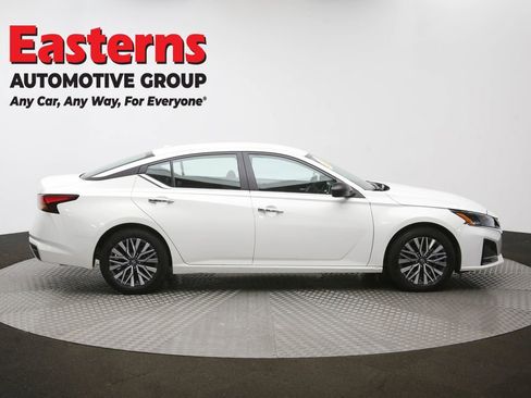 Used 2025 Nissan Altima 2.5 SV image 44