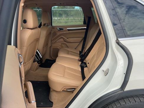Used 2012 Porsche Cayenne image 22