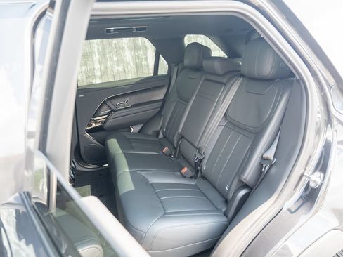 Certified 2026 Land Rover Range Rover Sport Dynamic SE AWD/4WD image 36