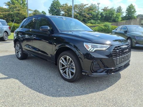 Used 2025 Audi Q3 2.0T Premium w/ Convenience Package AWD/4WD image 3
