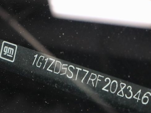 Used 2024 Chevrolet Malibu LT FWD image 35