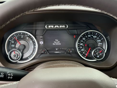 Used 2025 RAM 1500 Laramie w/ Laramie Southwest Edition AWD/4WD image 19