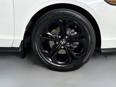 Used 2025 Honda Accord SE image 32
