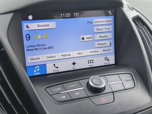Used 2017 Ford Escape SE w/ SE Leather Comfort Package FWD image 21