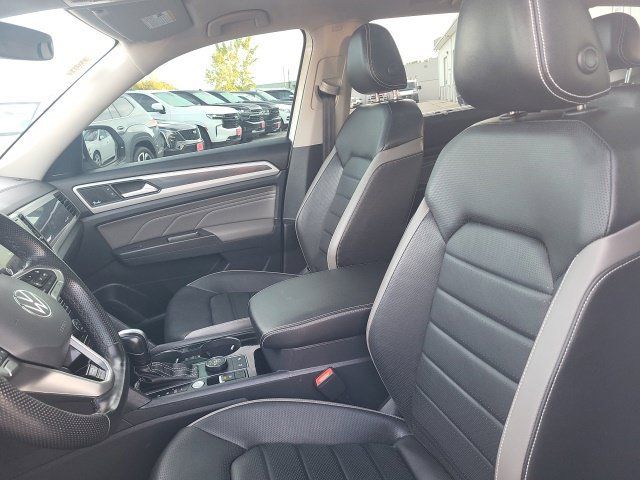 Used 2023 Volkswagen Atlas SEL Premium R-Line AWD/4WD image 17