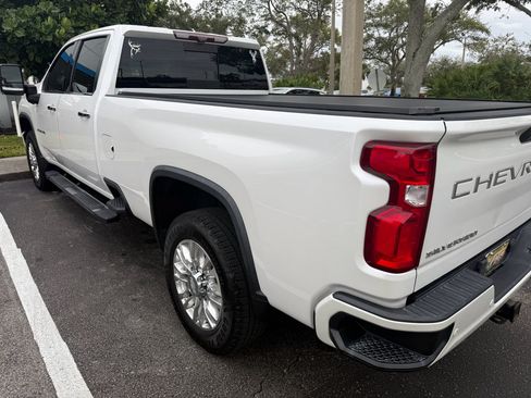 Used 2020 Chevrolet Silverado 2500 High Country w/ Z71 Off-Road Package image 8