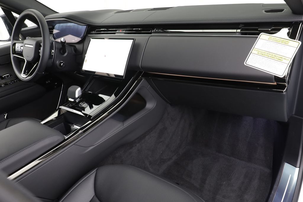 New 2026 Land Rover Range Rover Sport Dynamic SE AWD/4WD image 22