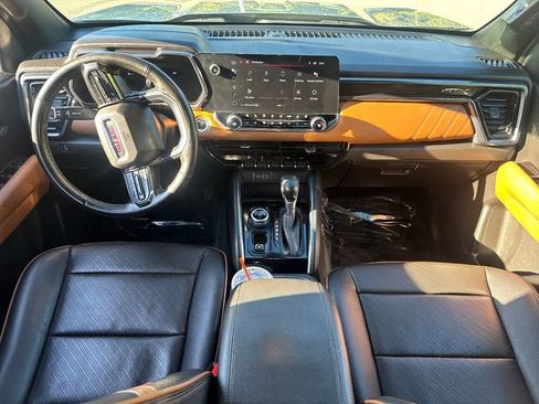 Used 2023 GMC Canyon AT4 w/ AT4 Premium Package image 22