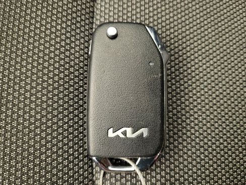 Used 2024 Kia Forte LXS w/ LXS Technology Package image 32