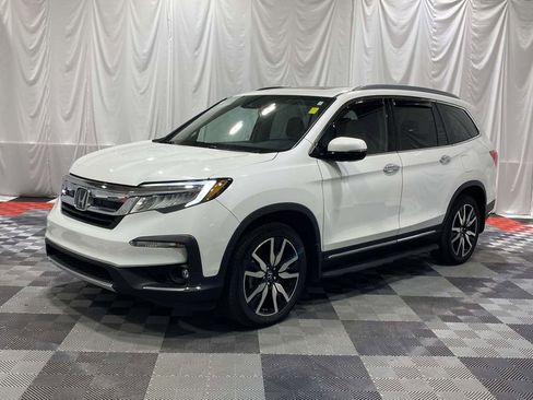 Used 2022 Honda Pilot Touring image 1