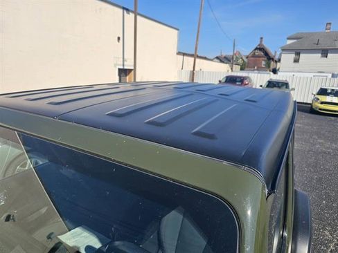 Used 2022 Jeep Wrangler Rubicon image 10