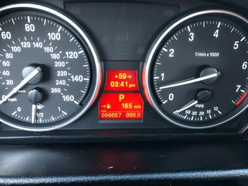 Used 2013 BMW X1 xDrive28i w/ Ultimate Pkg AWD/4WD image 18