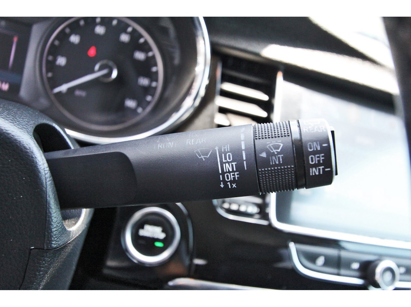 Used 2020 Buick Encore Preferred FWD image 22