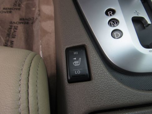 Used 2007 Nissan Altima 3.5 SL w/ Emergency Aid Pkg image 19