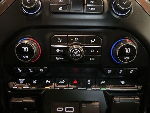 Used 2020 Chevrolet Silverado 3500 High Country AWD/4WD image 37