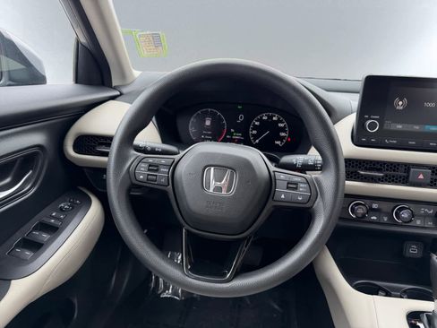 Used 2024 Honda HR-V LX image 17
