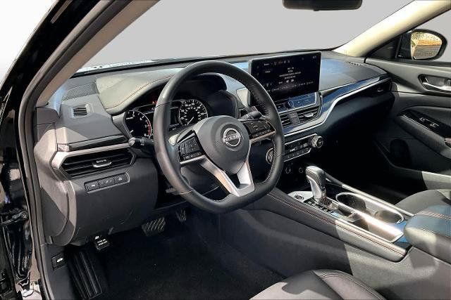 Certified 2025 Nissan Altima 2.5 SR w/ SR Premium Package FWD image 18