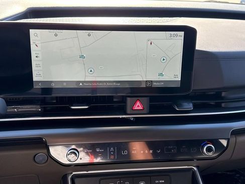 New 2026 Kia Carnival FWD image 28