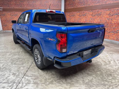 Used 2023 Chevrolet Colorado LT w/ LT Convenience Package AWD/4WD image 2