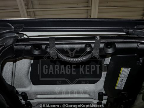 Used 2018 Jeep Wrangler Unlimited Sahara AWD/4WD image 86