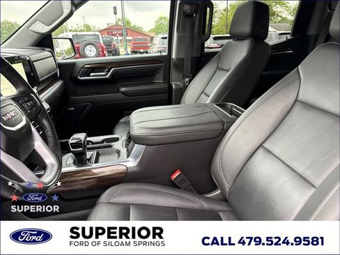 Used 2025 GMC Sierra 1500 Elevation w/ Elevation Premium Package AWD/4WD image 6