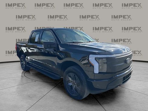 Used 2024 Ford F150 Lightning XLT w/ Max Trailer Tow Package image 7
