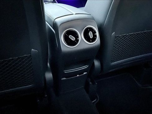 Used 2025 Mercedes-Benz GLA 250 4MATIC image 25