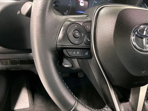 Used 2025 Toyota Corolla SE image 22