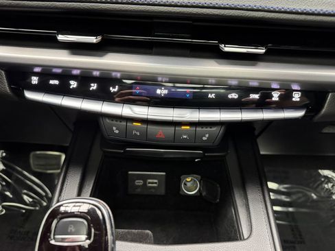 Used 2024 Cadillac XT4 Sport w/ Active Safety Package AWD/4WD image 21