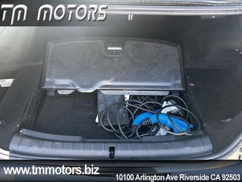 Used 2018 BMW 530e RWD image 23