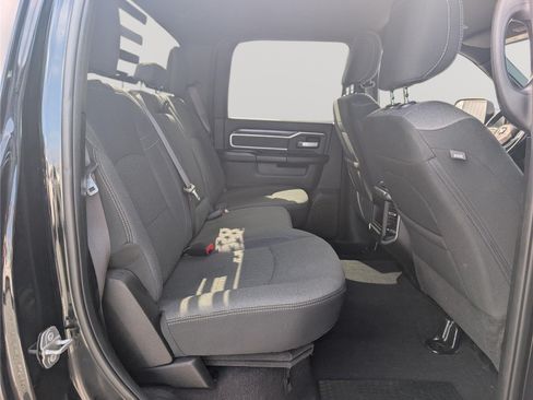 Used 2022 RAM 2500 Big Horn w/ Night Edition AWD/4WD image 15