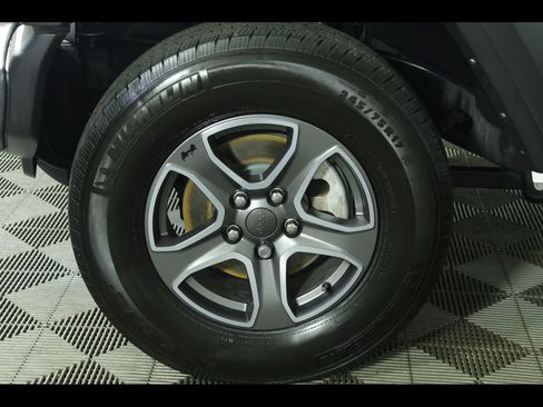 Used 2022 Jeep Wrangler Unlimited Sport AWD/4WD image 8