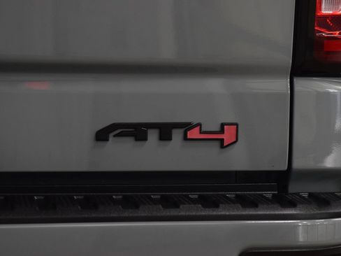 Used 2024 GMC Sierra 1500 AT4 w/ Technology Package AWD/4WD image 20