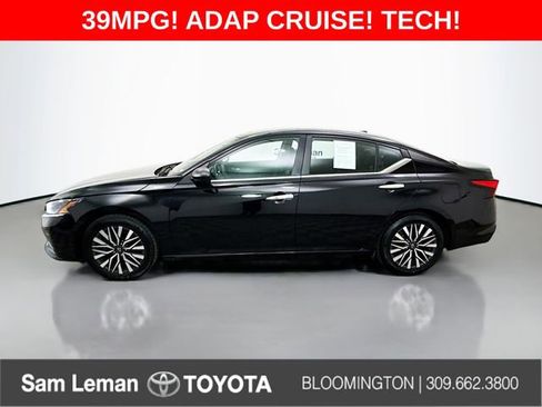 Used 2024 Nissan Altima 2.5 SV image 4