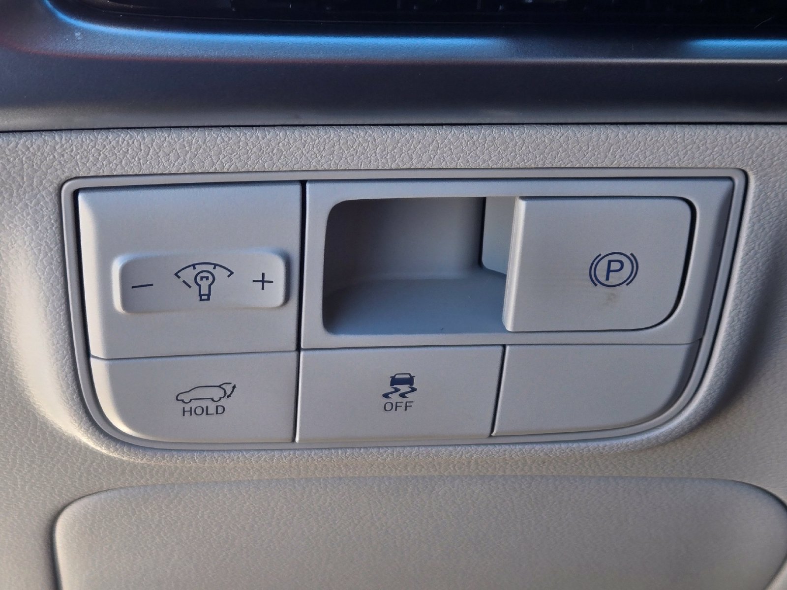 New 2026 Hyundai Tucson Limited FWD image 17