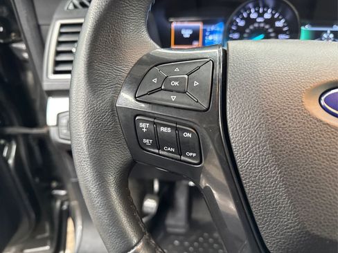 Used 2017 Ford Explorer XLT w/ Equipment Group 202A image 28