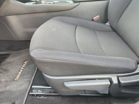 Used 2023 Nissan Sentra S FWD image 21
