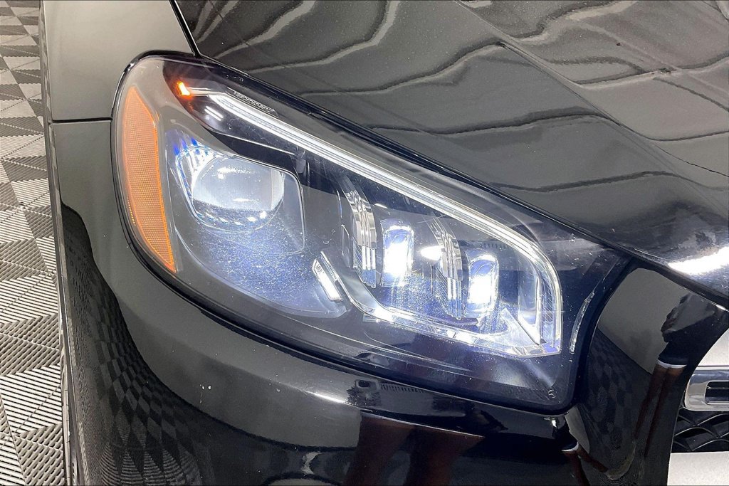 Used 2022 Mercedes-Benz GLS 450 4MATIC image 39